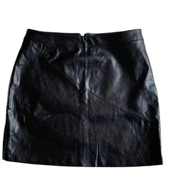 Faux Vegan Leather Solid Black A Line Mini Skirt Women's Size Large - Picture 1 of 4